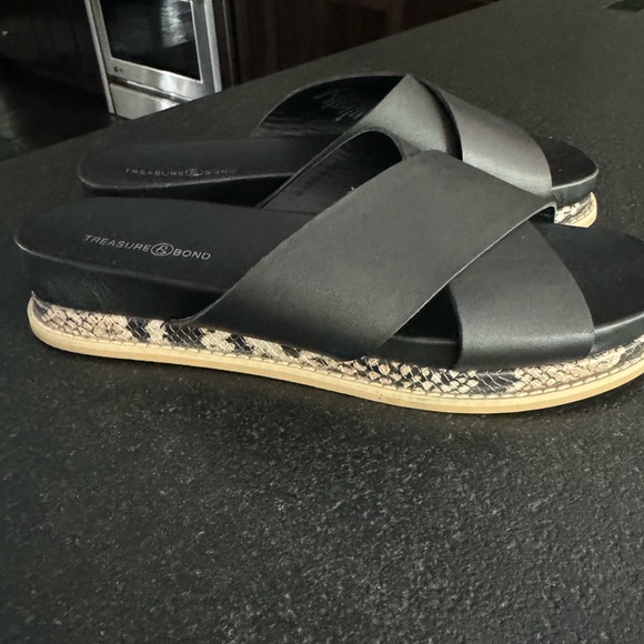 Treasure & Bond Carter Snake Print Platform Sandals- size 8! Never worn! - Picture 3 of 13